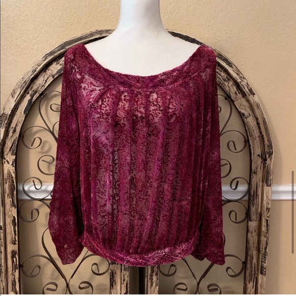 Free People Crushed Velvet Shirt NWOT!!❤️ - Picture 5 of 12